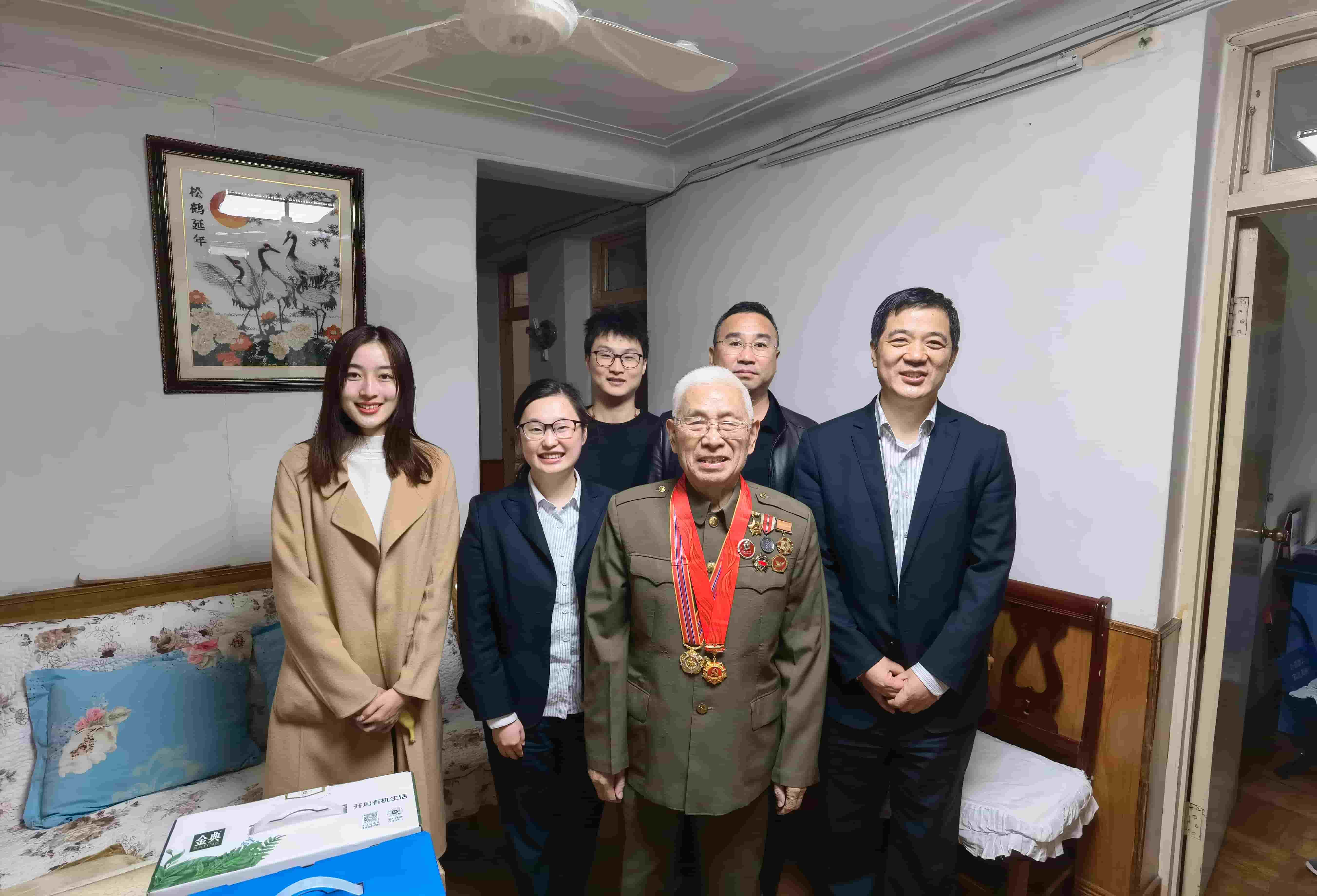freecompress-2021年11月19日，马博（中国）联合合肥市军队离退休干部第四干休所党支部，看展“忆党史、悟初心、担使命”主题活动